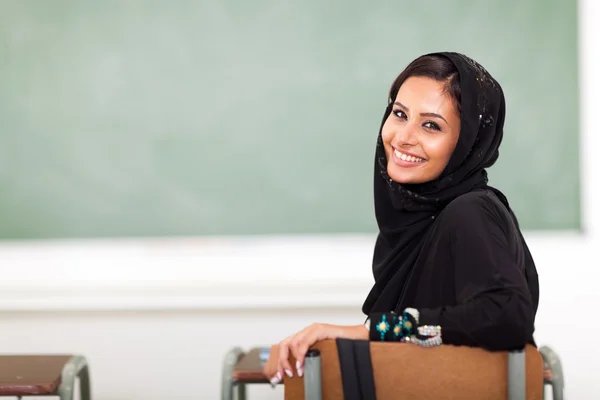 Essential beauty tips of arabian women
